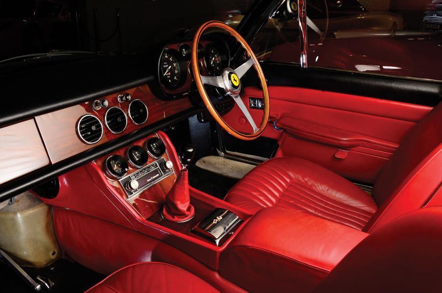  Ferrari 500 Superfast 1965 года  (фото 8 из 53)